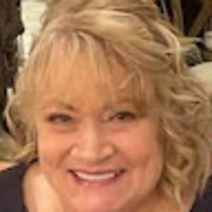 Meet your Posher, Debra